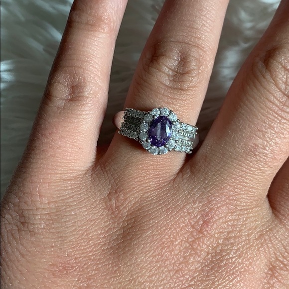 👒3/$50 CHARMED AROMA ring